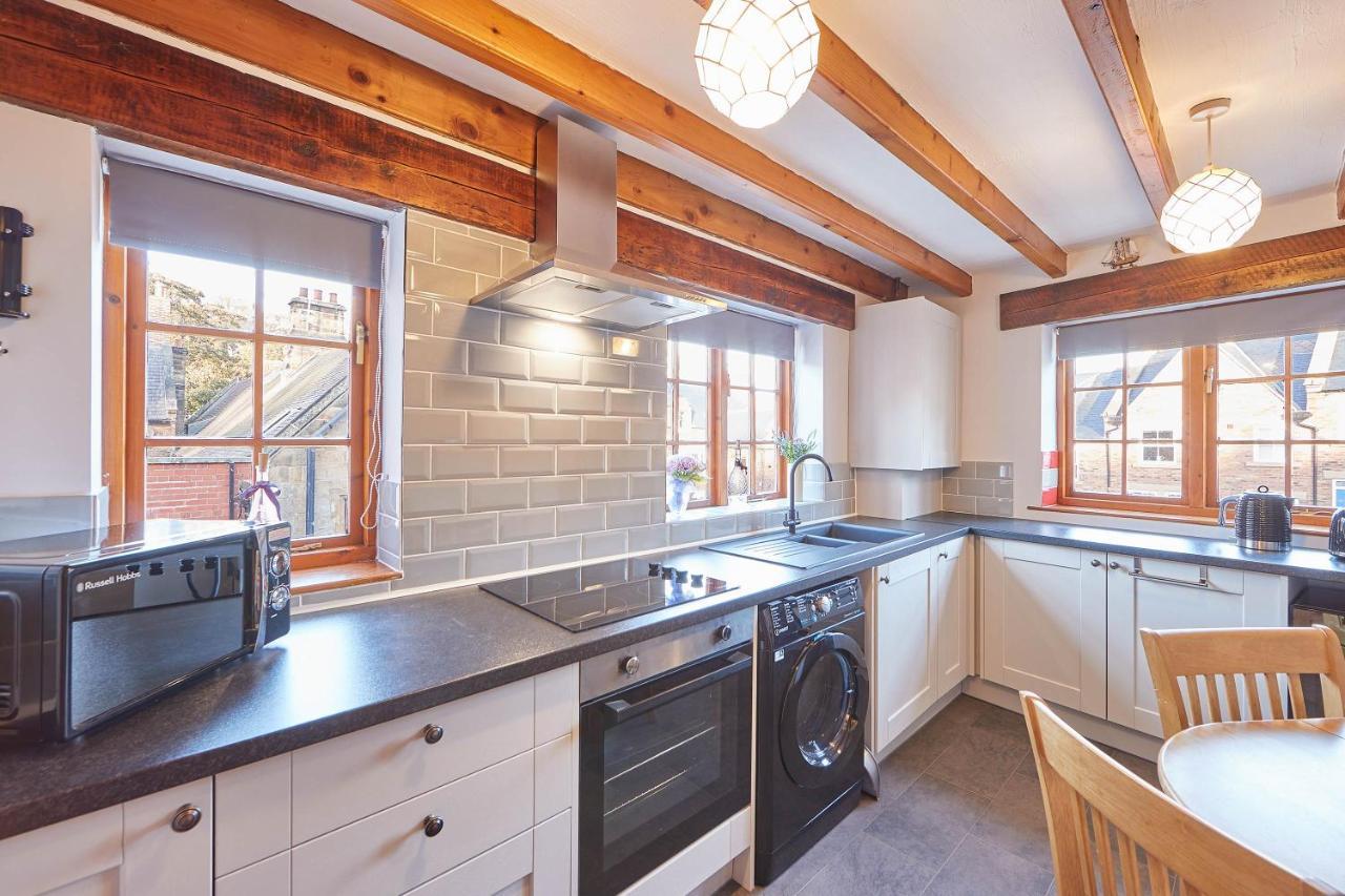 Host & Stay - Oldcorn Cottage Уитби Екстериор снимка