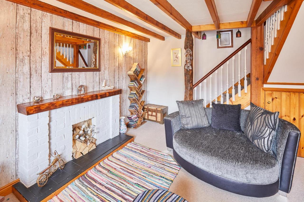 Host & Stay - Oldcorn Cottage Уитби Екстериор снимка